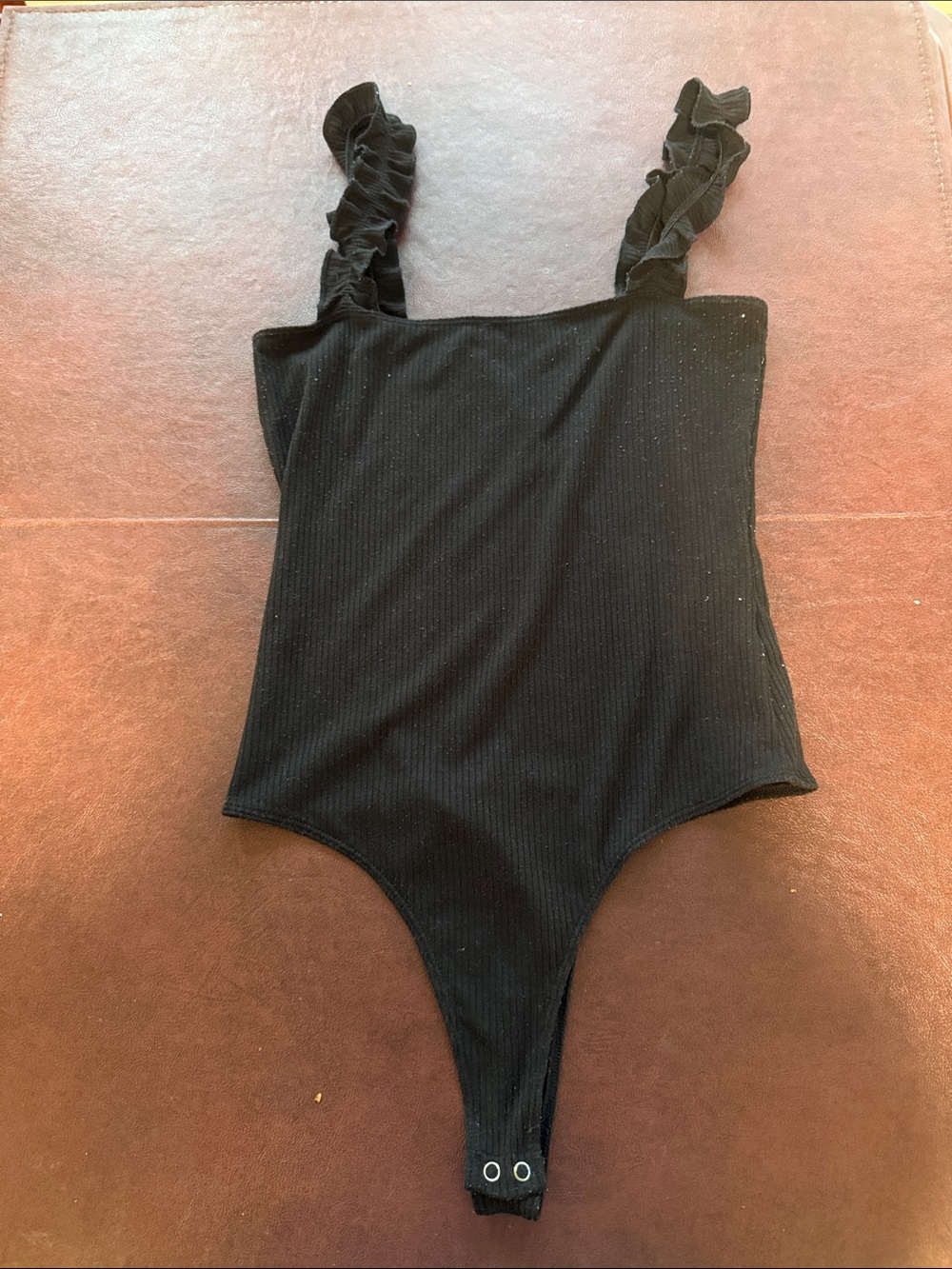 Ruffled Strap Black Ribbed Bodysuit